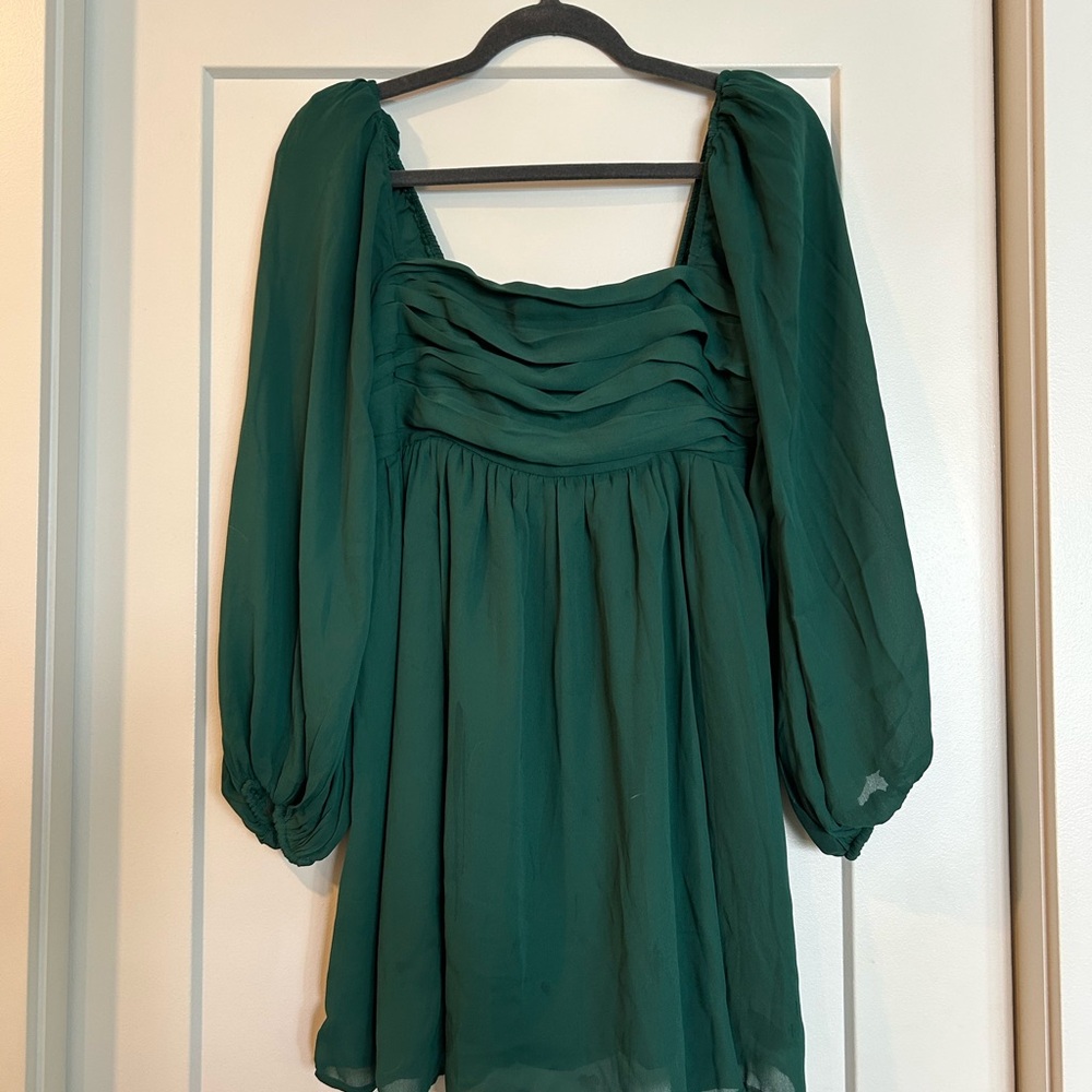 Abercrombie and Fitch Green Chiffon Emerson Dress with Sleeves PETITE